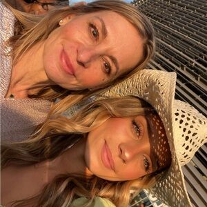 Meet your Posher, Allyson